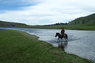 Discovery, hiking and horse riding tour in Mongolia